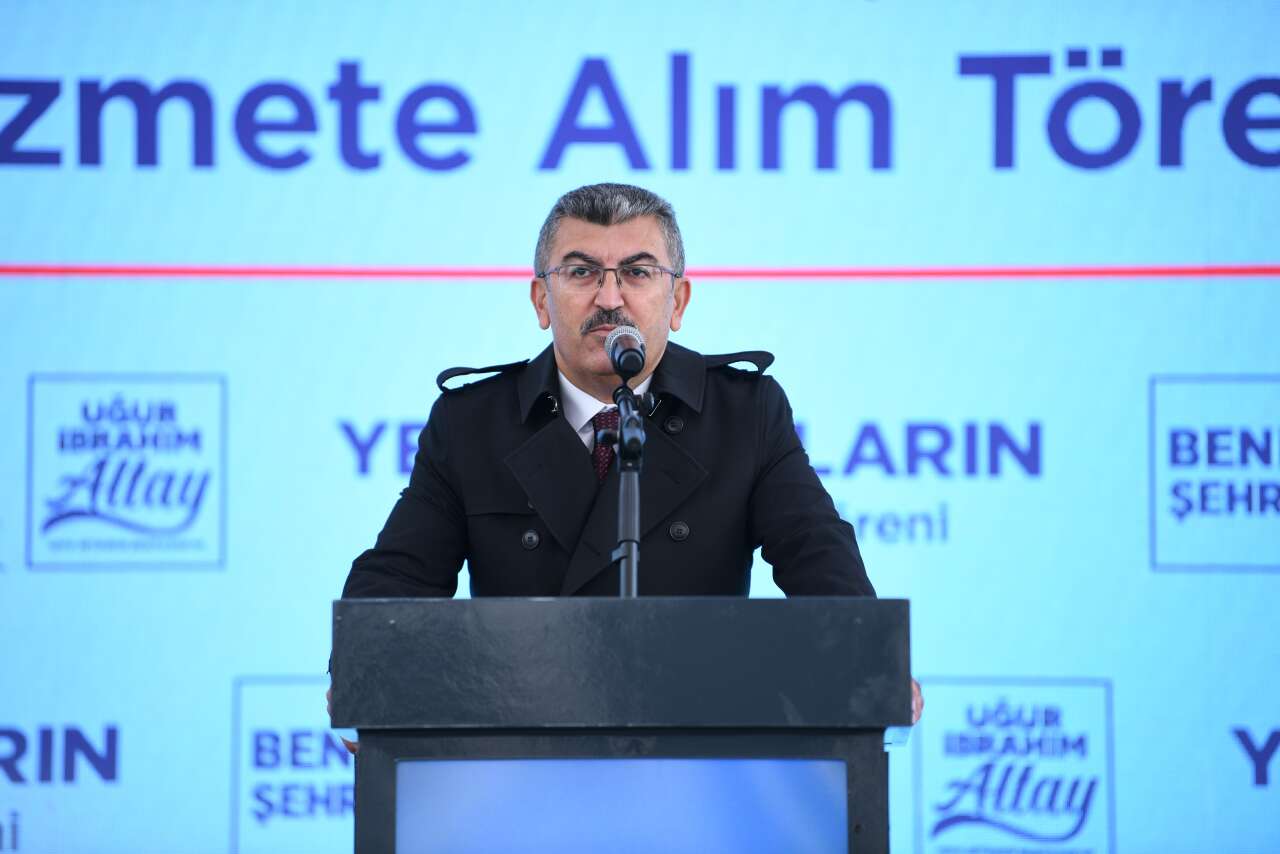 Konya Büyükşehir'e 54 yeni iş makinesi! Kışın karla mücadele yapıp yazın caddelerde çalışacak 11